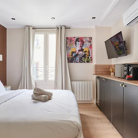 Du Faubourg *