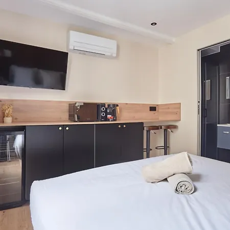 Du Faubourg Apartman Párizs