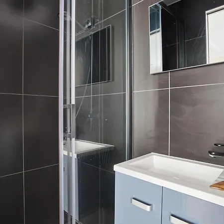 Apartman Du Faubourg Párizs